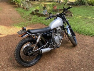 suzuki-grass-tracker-250