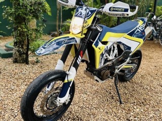 husqvarna-701-2019