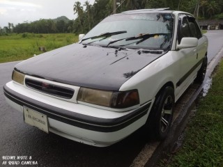 mazda-familia-323