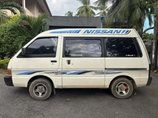 nissan-vanette