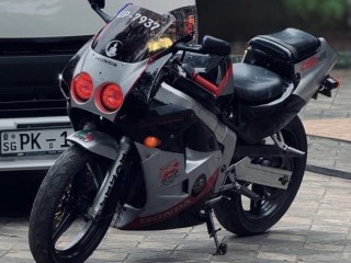 honda-cbr-250-registered