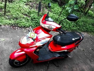 eagle-125-scooter