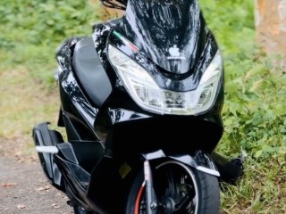 honda-pcx-150-2018
