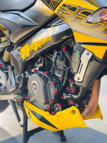 bajaj-pulsar-ns200-big-3