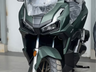 honda-adv-160-2025-brand-new-matte-green