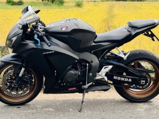 honda-cbr-1000rr-2016