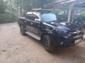 toyota-hilux-double-cab-small-0