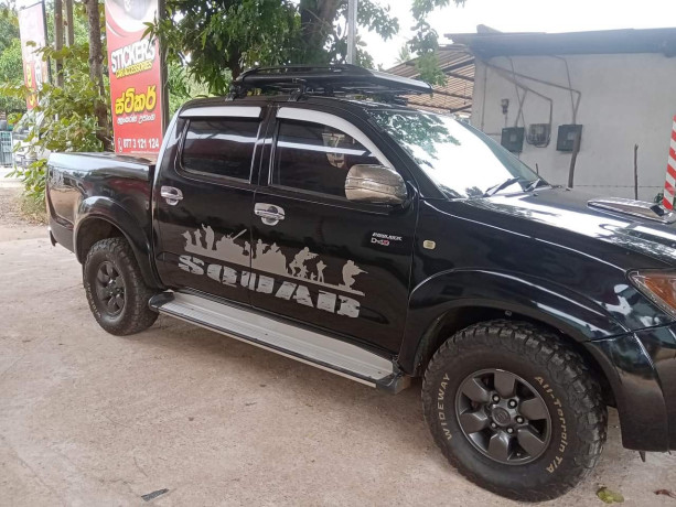 toyota-hilux-double-cab-big-2