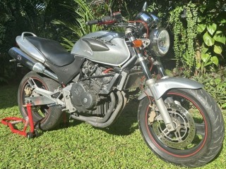 honda-hornet-250-ch125