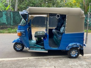 bajaj-4-stroke-threewheel