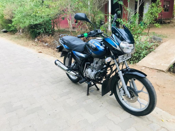 bajaj-discover-125-2016-big-0