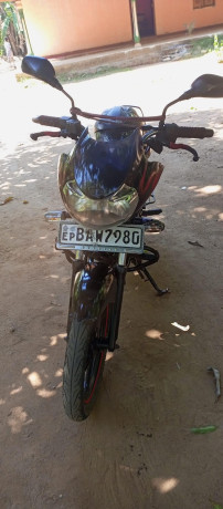bajaj-discover-125-2013-big-0