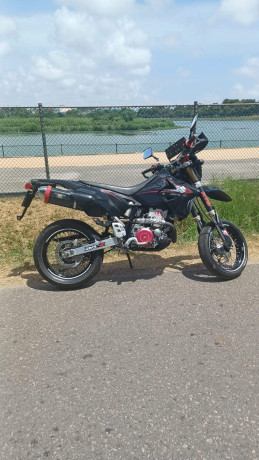 suzuki-drz-2017-big-0