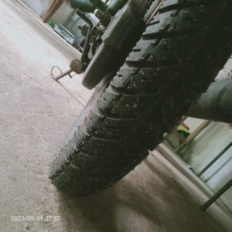 bajaj-platina-2011-big-3