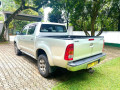toyota-hilux-2008-small-4
