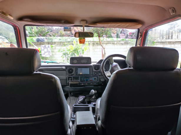 toyota-landcruiser-1995-big-3