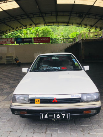 mitsubishi-lancer-c12-1985-big-0