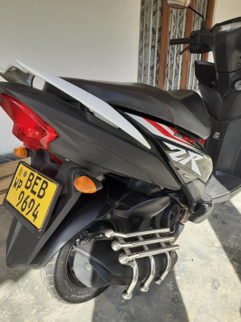 yamaha-ray-zr-big-2