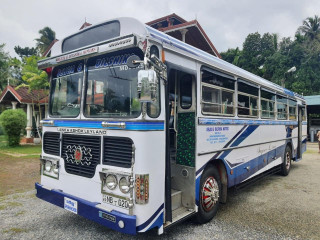 Ashok laylend 2011 bus for sale